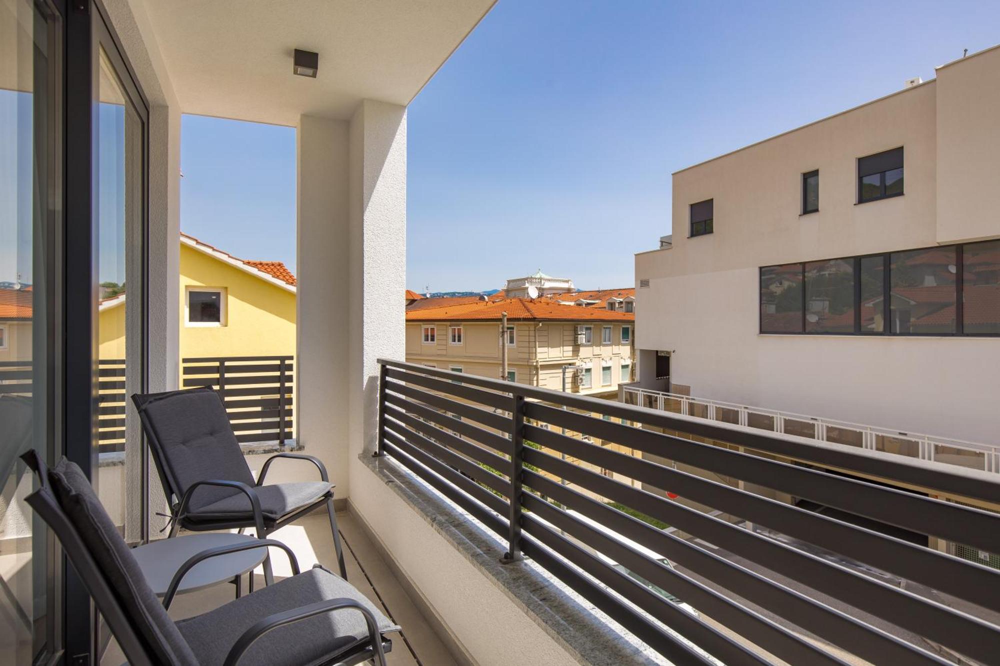 Belinda Apartments With Balcony Опатия Экстерьер фото